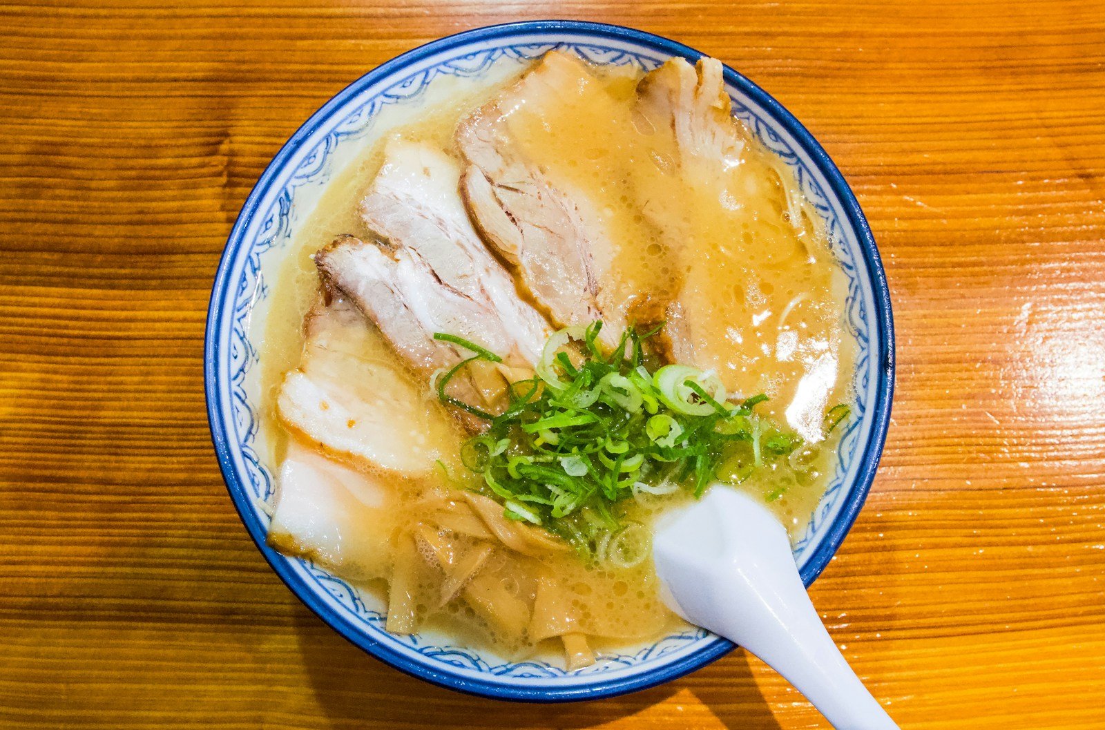 Các loại tương miso Nhật Bản shiro aka awase trong tô sứ truyền thống