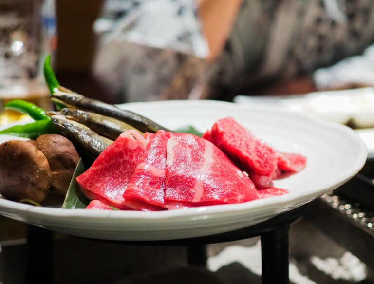 Buffet nướng thịt yakiniku tabehoudai tại nhà hàng Nhật Bản